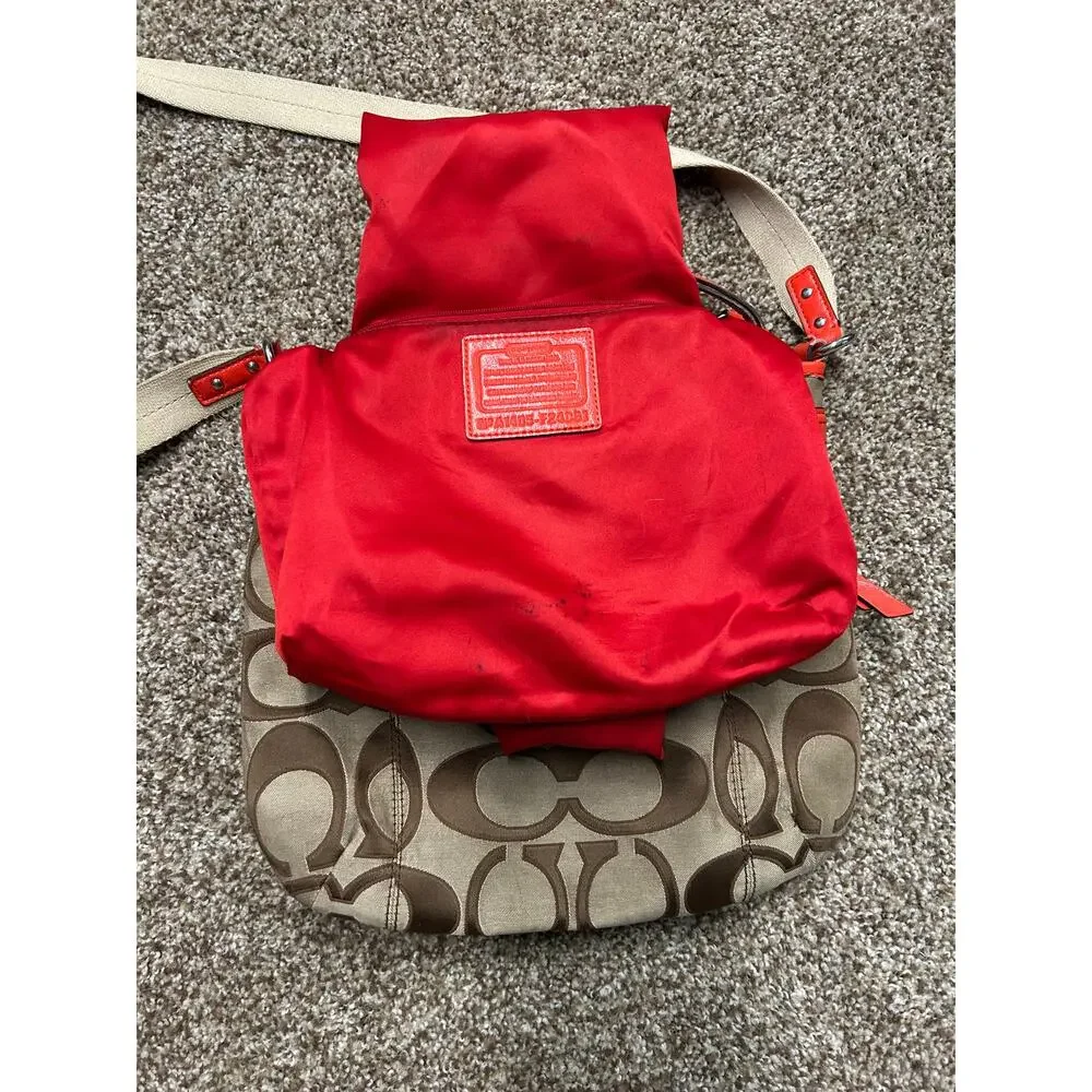 Coach Daisy Signature Canvas File Bag